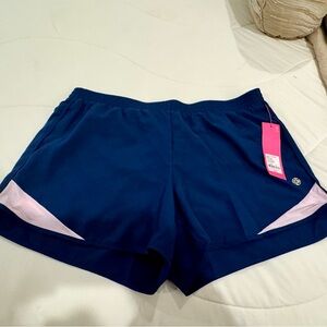 Lilly Pulitzer Ocean Trail Shorts in Low Tide Navy NWT Size M